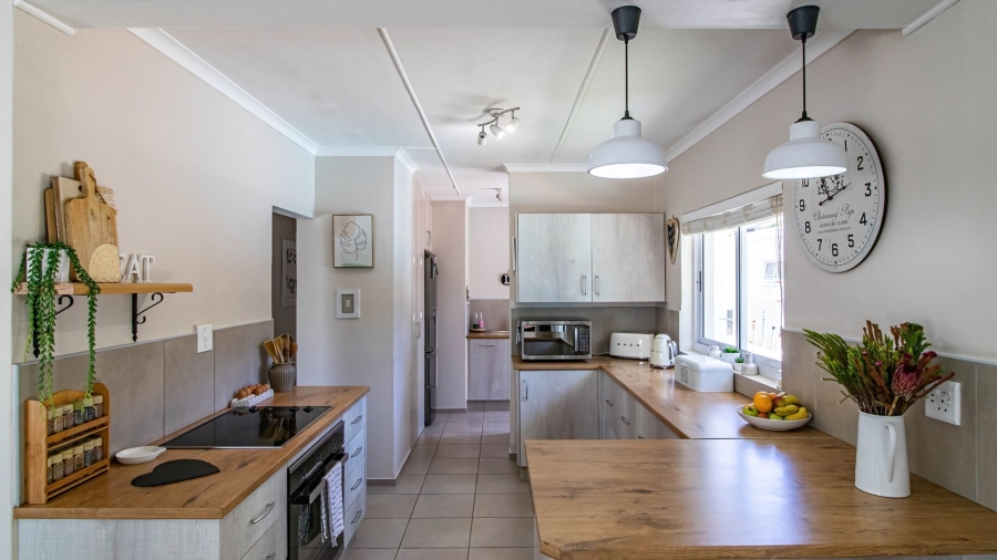 4 Bedroom Property for Sale in Beacon Bay Eastern Cape